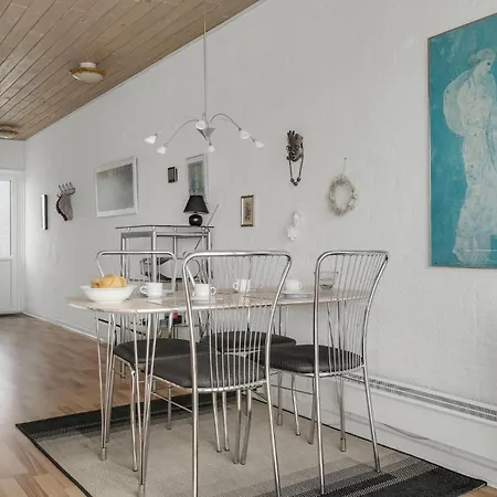 Gorgeous In With Kitchen